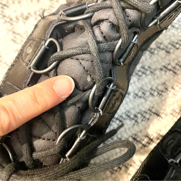 Sorel Women's Tofino II Black Faux Fur-Lined Waterproof Winter Boots - Size 7 - Picture 12 of 16